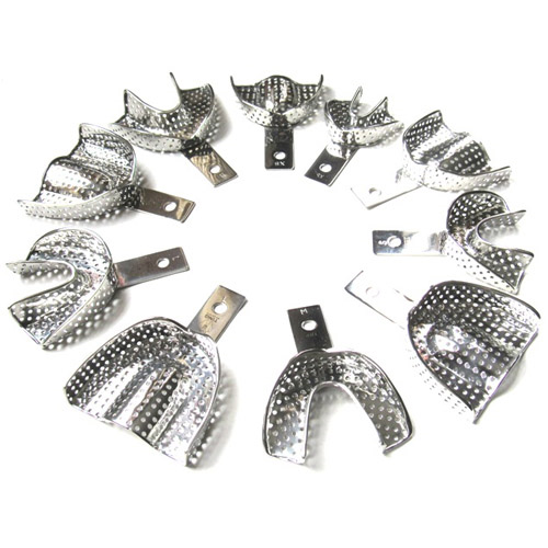 61710537Copy_3720-8.09-12