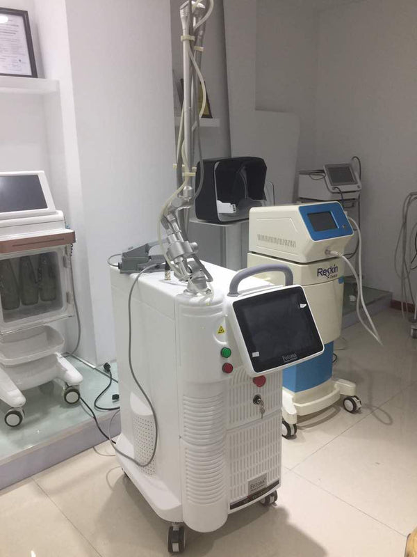 CO2 fractional laser therapy instrument (cutting laser + fractional laser + vaginal laser)